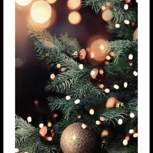Christmas Tree And Lights Poster Top-Preis