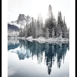 Finale Aktion Reflections In Emerald Lake Poster