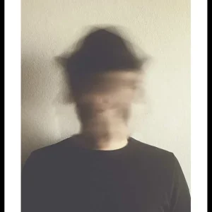 Blurred Portrait Poster Kostenloser Versand