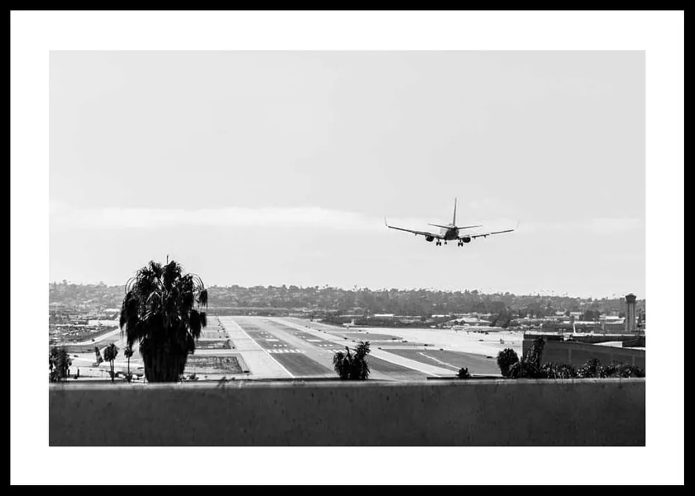 Direkt Vom Hersteller Airplane Over Runway Poster