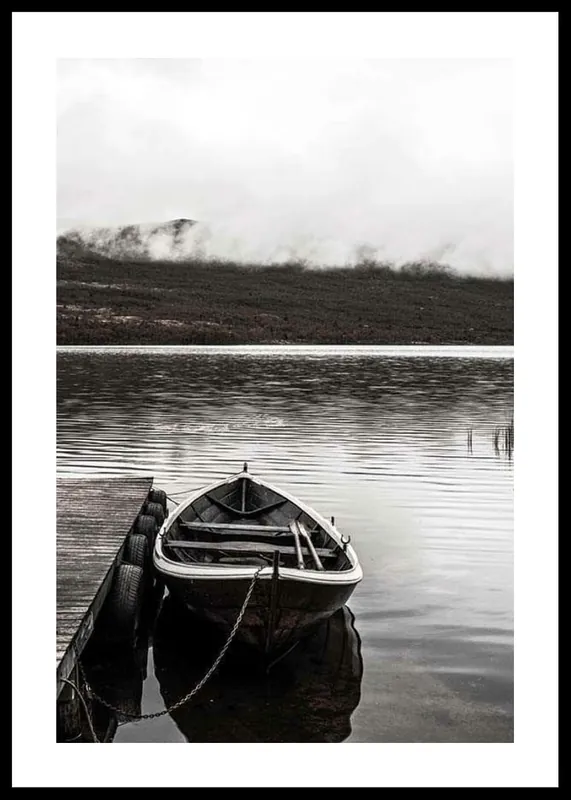 Preisreduziert Boat In Lake Poster