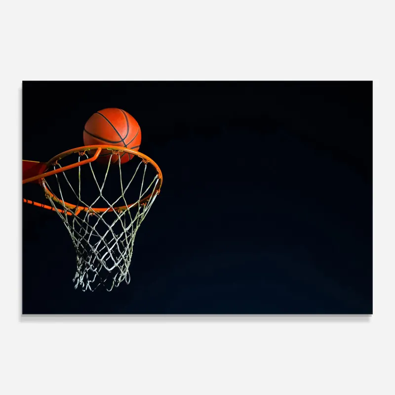 Glasbild Basketball Hoop On Black Nur Für Kurze Zeit