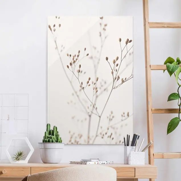 Zarte Knospen am Wildblumenzweig                               Glasbild Online Kaufen