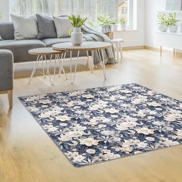 Weiße Blumen vor Blau Teppich Kostenloser Rückversand