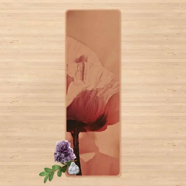 Zartrosane Mohnblüte mit Wassertropfen Yogamatte Kork Kostenfreie Lieferung