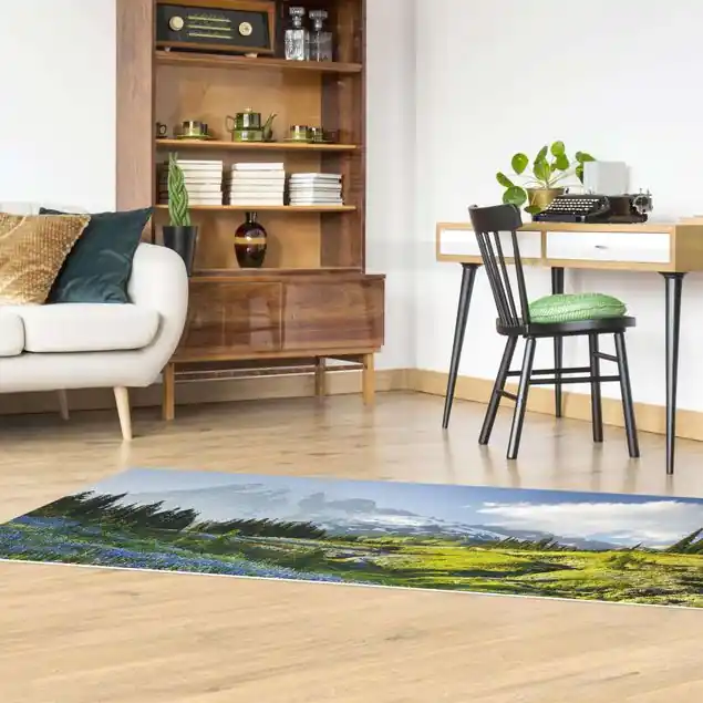 Bergwiese mit blauen Blumen vor Mt. Rainier Vinylteppich Garantierte Lieferung