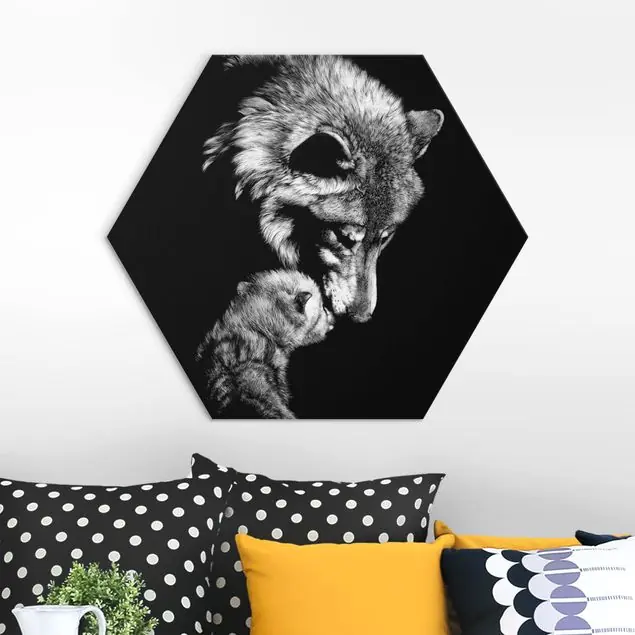 Wolf vor Schwarz Hexagon-Alu-Dibond Bild Sofort Bestellen