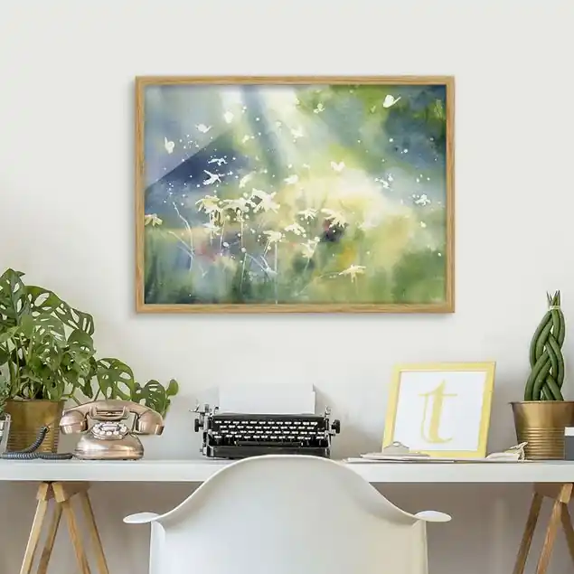 Sonderangebot Schmetterlinge, Licht und Blumen Bild mit Rahmen in Manufakturqualität • Eiche naturbelassen • inkl. Rahmung von Hand • Made in Germany