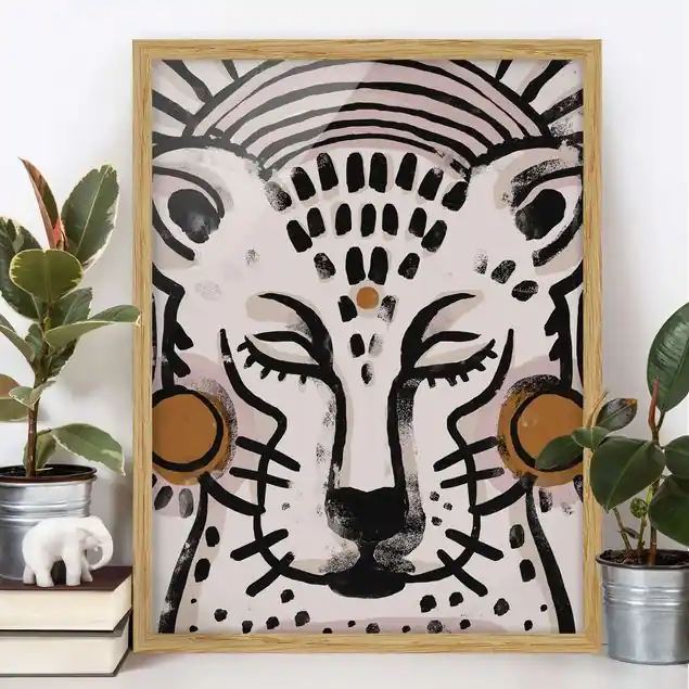 Gepard mit Perlenohrringen Illustration Bild mit Rahmen in Manufakturqualität • Eiche naturbelassen • inkl. Rahmung von Hand • Made in Germany Neu