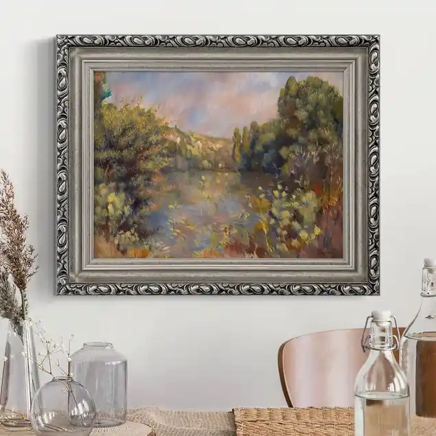Markenware Auguste Renoir - Landschaft mit See Brillantes Leinwandbild • inkl. silbernem Barockrahmen • Made in Germany • filigrane Verzierungen in Antikoptik • perfektes Eyecatcher-Piece