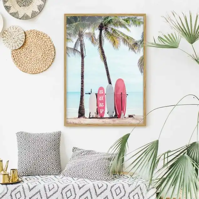Zertifiziert Rosa Surfboards unter Palmen                               Bild mit Rahmen